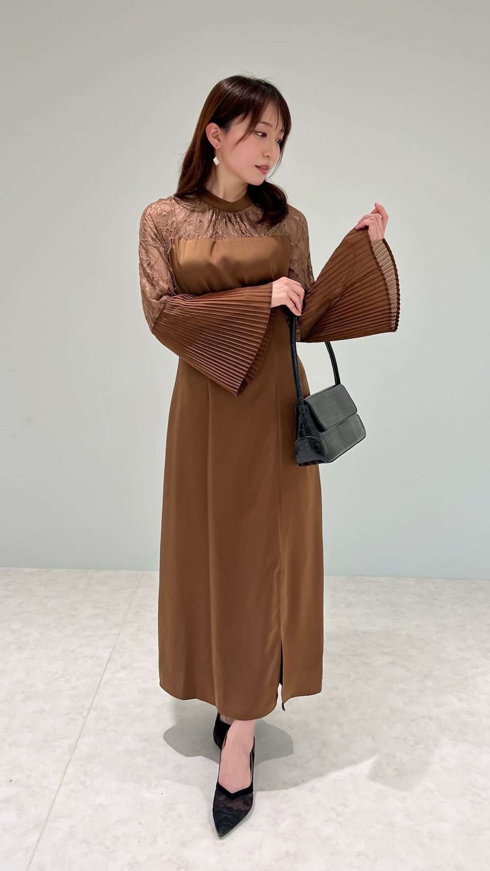 LEja レーススリットAラインロングワンピースドレス BROWN LEJA