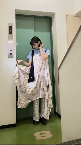 荒川ちかさんのファッション動画