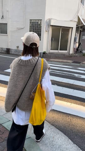 manonfripesのアイテムを使ったあさひさんのファッション動画