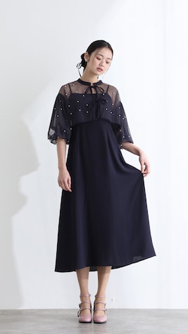 「アイテム（ドレス、ホワイト系）」を使った、SHOP STAFFさん（レディース・163cm）の秋コーディネート