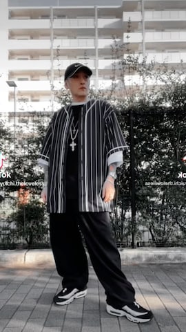 NIKEのスニーカーを使った龍一 (The Loveless)®︎さんのファッション動画