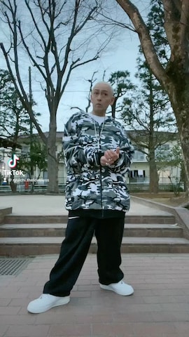 Doubleのセットアップを使った龍一 (The Loveless)®︎さんのファッション動画