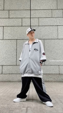 「アイテム（その他ヘアアクセサリー）」を使った、龍一 (The Loveless)®︎さん（メンズ・168cm）の夏コーディネート