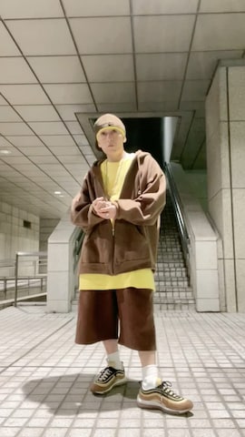 「アイテム（その他ヘアアクセサリー、イエロー系）」を使った、龍一 (The Loveless)®︎さん（メンズ・168cm）の秋コーディネート