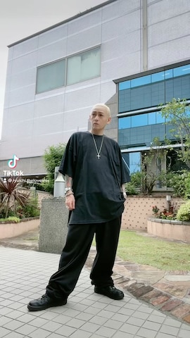 アナログ腕時計を使った龍一 (The Loveless)®︎さんのファッション動画