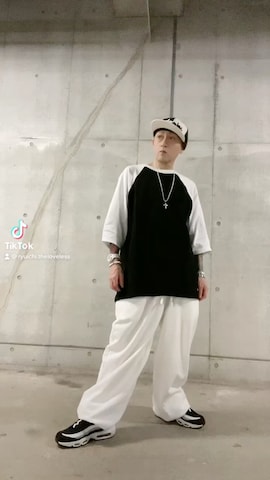 アナログ腕時計を使った龍一 (The Loveless)®︎さんのファッション動画