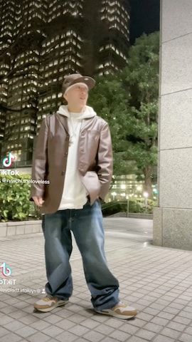 「アイテム（その他ヘアアクセサリー）」を使った、龍一 (The Loveless)®︎さん（メンズ・168cm）の冬コーディネート