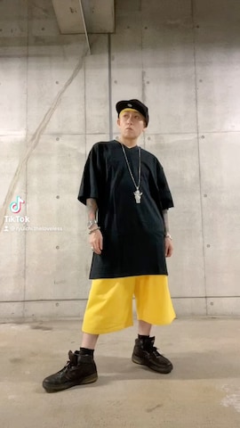 「アイテム（その他ヘアアクセサリー、イエロー系）」を使った、龍一 (The Loveless)®︎さん（メンズ・168cm）の夏コーディネート