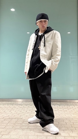 「アイテム（その他ヘアアクセサリー）」を使った、龍一 (The Loveless)®︎さん（メンズ・168cm）の春コーディネート