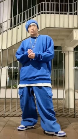 「アイテム（その他ヘアアクセサリー）」を使った、龍一 (The Loveless)®︎さん（メンズ・168cm）の秋コーディネート