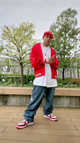 アナログ腕時計を使った龍一 (The Loveless)®︎さんのファッション動画