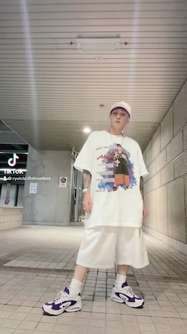 その他ヘアアクセサリーを使った龍一 (The Loveless)®︎さんのファッション動画