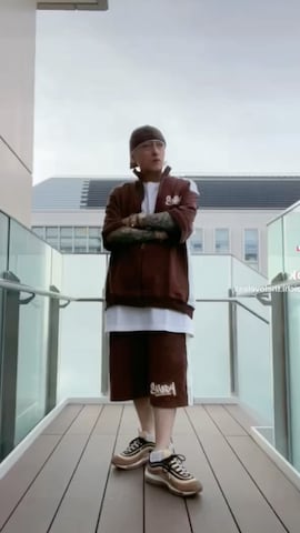 「アイテム（その他ヘアアクセサリー）」を使った、龍一 (The Loveless)®︎さん（メンズ・168cm）の春コーディネート
