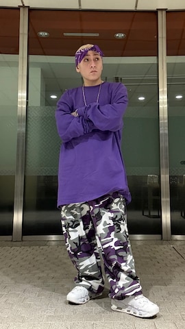 「アイテム（バンダナ/スカーフ）」を使った、龍一 (The Loveless)®︎さん（メンズ・168cm）の春コーディネート