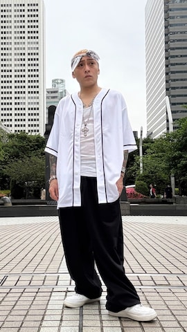 「アイテム（アンダーウェア）」を使った、龍一 (The Loveless)®︎さん（メンズ・168cm）の春コーディネート