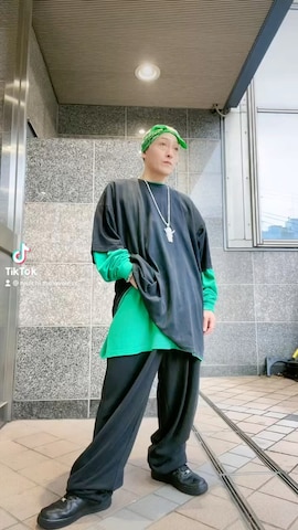 スウェットパンツを使った龍一 (The Loveless)®︎さんのファッション動画