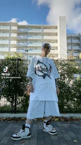 アナログ腕時計を使った龍一 (The Loveless)®︎さんのファッション動画