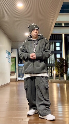 その他ヘアアクセサリーを使った龍一 (The Loveless)®︎さんのファッション動画