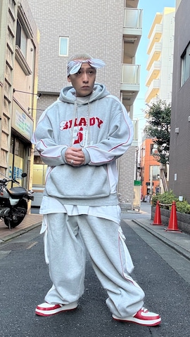 「アイテム（セットアップ）」を使った、龍一 (The Loveless)®︎さん（メンズ・168cm）の冬コーディネート