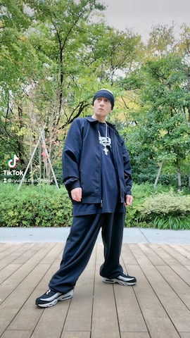 アナログ腕時計を使った龍一 (The Loveless)®︎さんのファッション動画