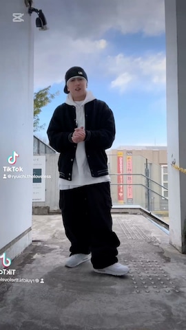「アイテム（その他ヘアアクセサリー）」を使った、龍一 (The Loveless)®︎さん（メンズ・168cm）の冬コーディネート