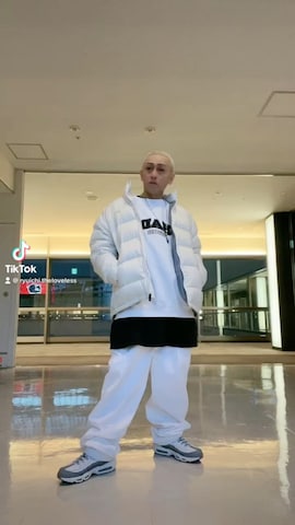 ダウンジャケット/コートを使った龍一 (The Loveless)®︎さんのファッション動画