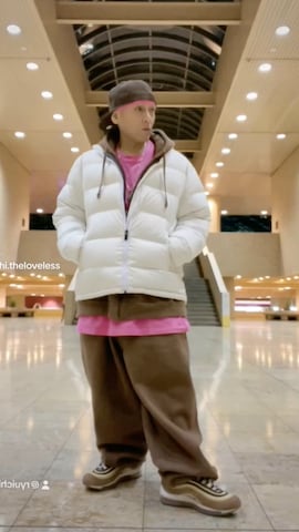 Doubleのパーカーを使った龍一 (The Loveless)®︎さんのファッション動画