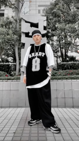 NIKEのスニーカーを使った龍一 (The Loveless)®︎さんのファッション動画