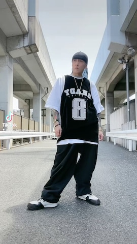 その他ヘアアクセサリーを使った龍一 (The Loveless)®︎さんのファッション動画