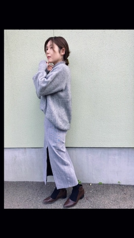 「アイテム（イヤーカフ）」を使った、sacoさん（レディース・167cm）の秋コーディネート