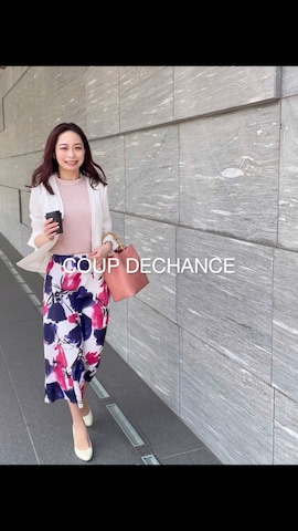「アイテム（スーツジャケット）」を使った、COUP DE CHANCE（STAFF)さん（レディース・159cm）の夏コーディネート