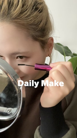 「アイテム（コンシーラー）」を使った、mizota yayoiさん（レディース・161cm）の春コーディネート