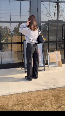 ëpaのデニムパンツを使ったmiisuuzuukiiさんのファッション動画