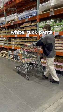 HERMESのローファーを使ったmiisuuzuukiiさんのファッション動画