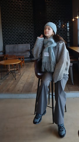 Acne Studiosのアイテムを使ったmiisuuzuukiiさんのファッション動画