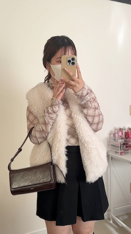 ファンデーションを使ったfu yuさんのファッション動画