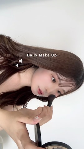 ファンデーションを使ったfu yuさんのファッション動画