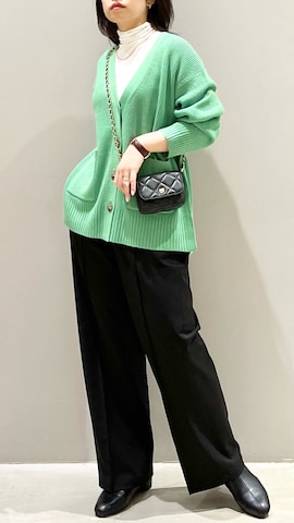 「LEPSIM（レプシィム）のアイテム（イヤリング）」を使った、エムアイさん（レディース・162cm）の秋コーディネート