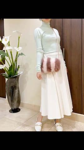 LUDLOWのアイテムを使ったayaweさんのファッション動画