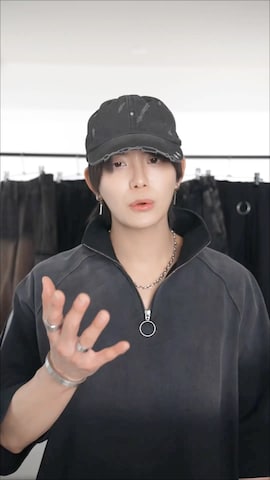 ADRERのスラックスを使った犬飼京 inukai keiさんのファッション動画