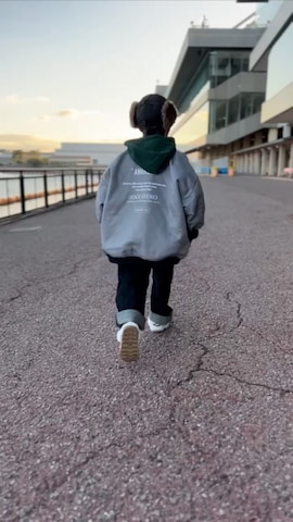 「アイテム（MA-1）」を使った、keito  rieさん（キッズ・125cm）の冬コーディネート
