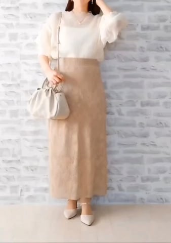 しまむらのスカートを使ったrinrisoraさんのファッション動画