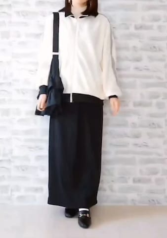 しまむらのスカートを使ったrinrisoraさんのファッション動画