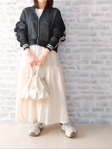 しまむらのスカートを使ったrinrisoraさんのファッション動画