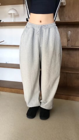 「韓国スタイル」｜MUCENTさん（レディース・170cm）の冬コーディネート