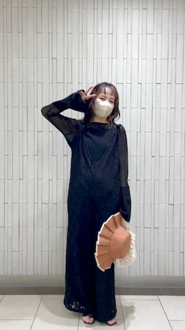 「アイテム（オールインワン・サロペット）」を使った、yuppy_lemage🍊さん（レディース・160cm・20代）の冬コーディネート