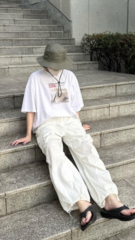 flanerのTシャツ/カットソーを使ったukiさんのファッション動画