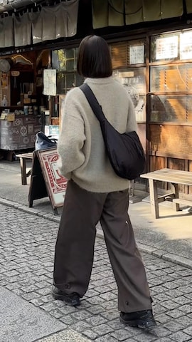 flanerのスラックスを使ったukiさんのファッション動画