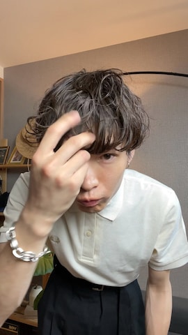 PHILIPPE AUDIBERTのブレスレットを使ったTsuguya/KwonSayaさんのファッション動画