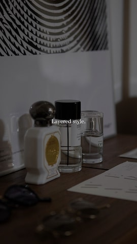 トレンチコートを使ったTsuguya/KwonSayaさんのファッション動画